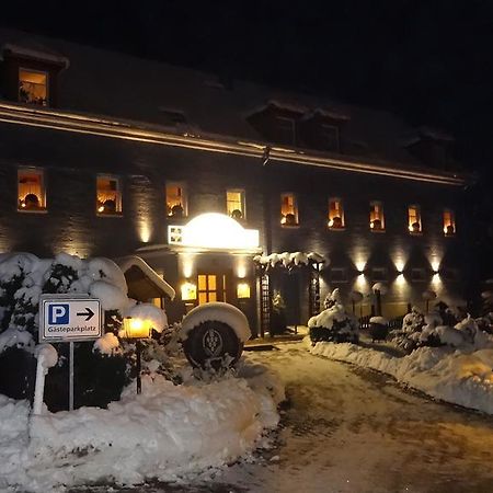 Logis L'Auberge Gutshof Бишофсверда Екстериор снимка