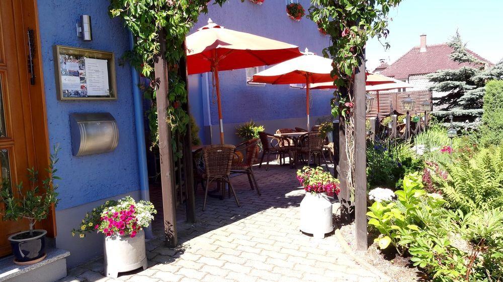 Logis L'Auberge Gutshof Бишофсверда Екстериор снимка
