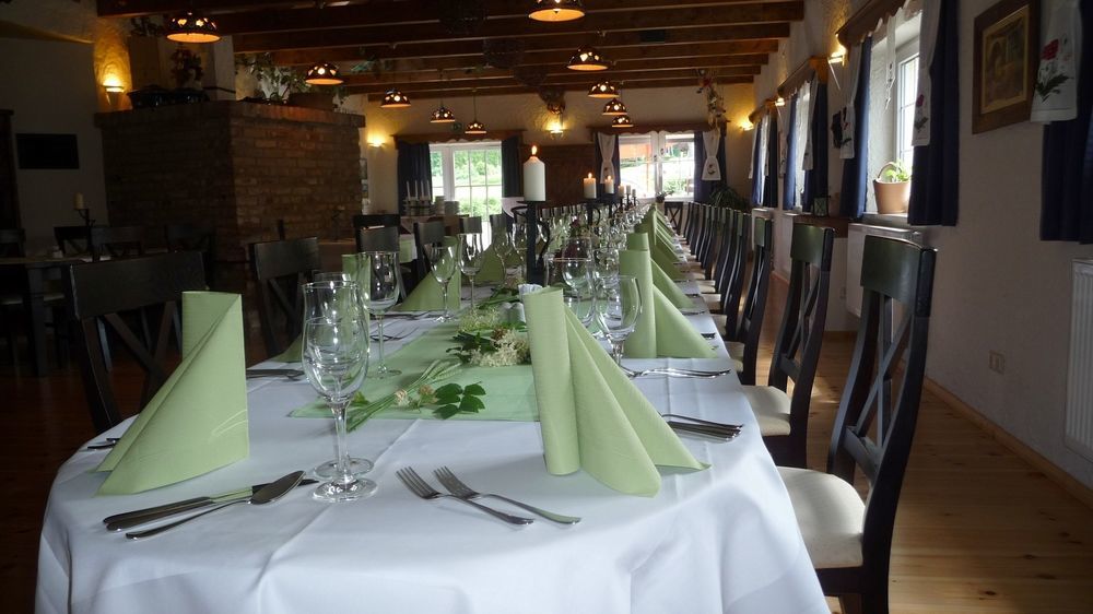 Logis L'Auberge Gutshof Бишофсверда Екстериор снимка